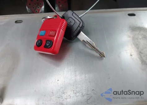 2006 Ford Mustang V6 z USA, uszkodzony, nr VIN 1ZVFT80N265195958